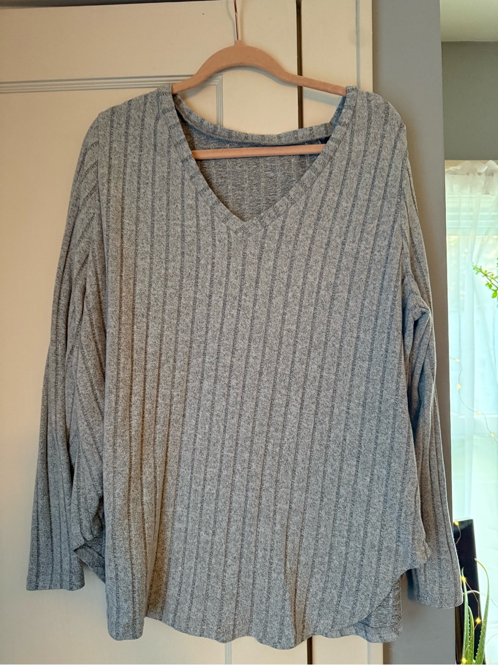 Soft Ribbed V-Neck Pullover Sweater - Heather Gray